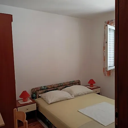 Apartments Iva *
